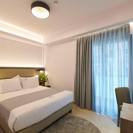 Meni Hotel & Apartments เอเธนส์ ภายนอก รูปภาพ